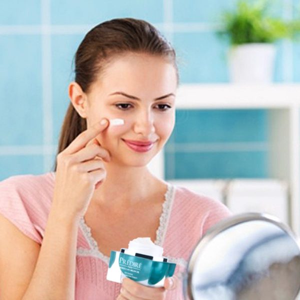 Oil Control Daily Moisturizer Cream (Rich with Vitamin E) - Image 7